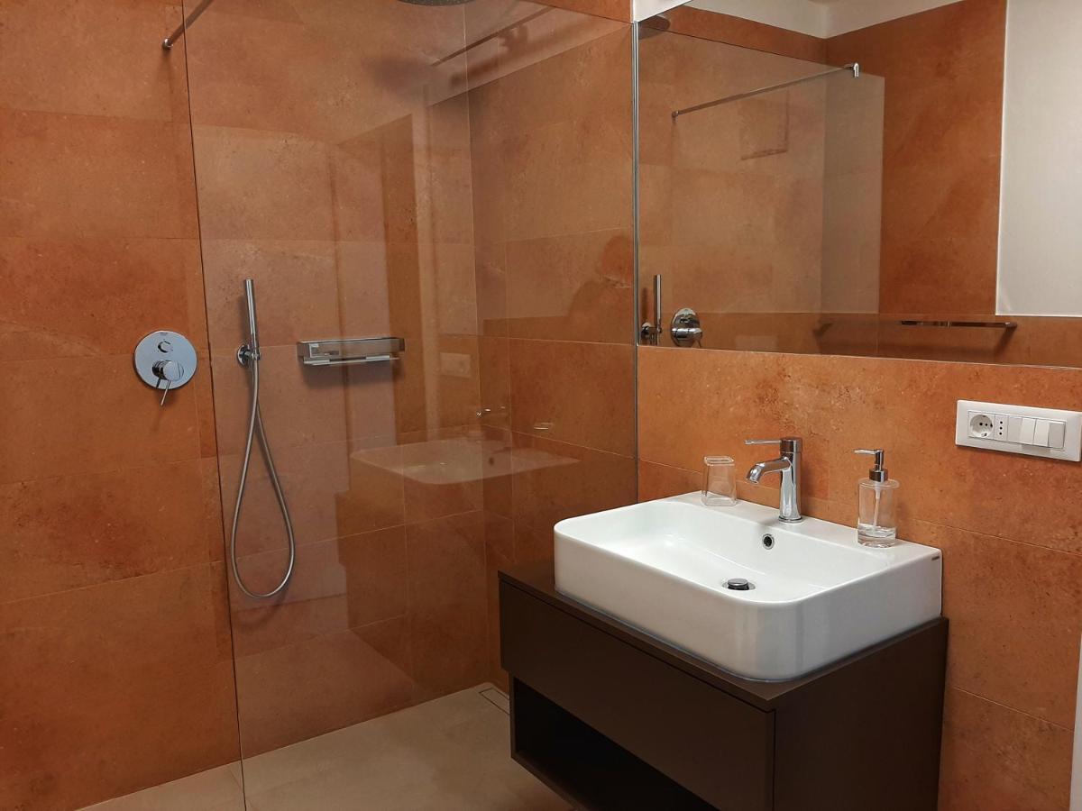 Apartment Lazzeri Dobbiaco Esterno foto
